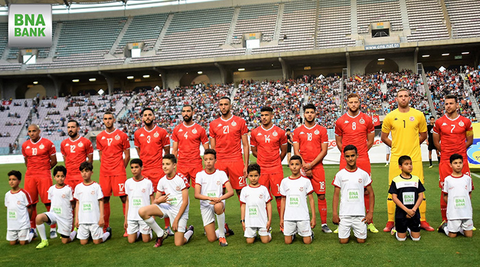 La participation des jeunes joueurs et écoliers au match international Tunisie / Irak 